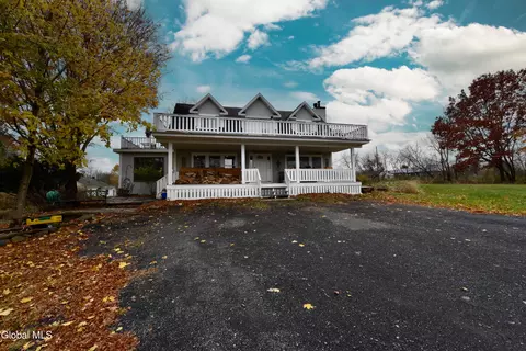 454-456 Vliet St Ext, Cohoes, NY 12047