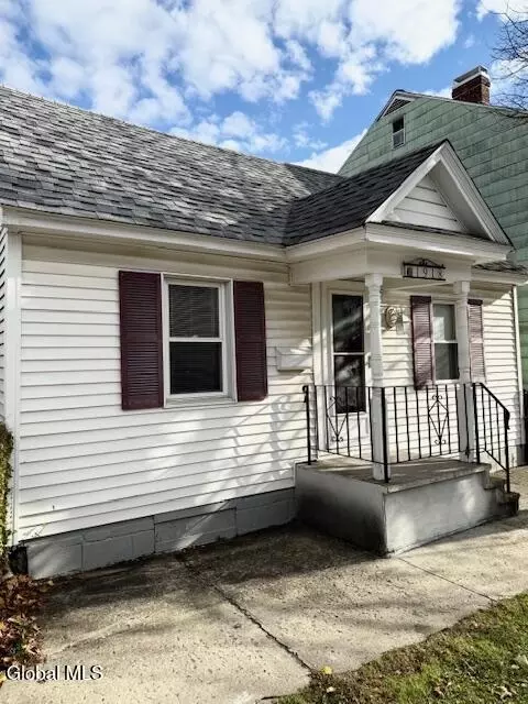 1918 7th Ave, Watervliet, NY 12189