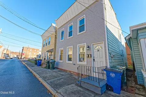 74 Lancaster St, Cohoes, NY 12047