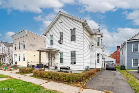 585 6th Ave, Watervliet, NY 12189