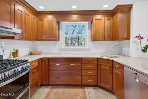 Kitchen - 63 Greenock Rd, Delmar, NY 12054 photo 3 of 5