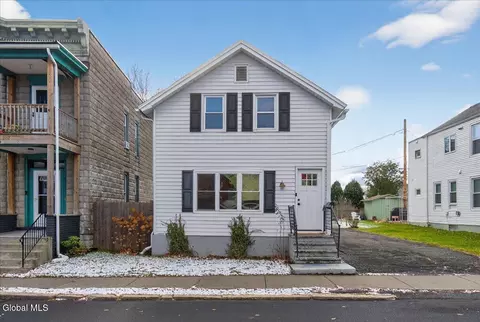 204 Columbia St, Cohoes, NY 12047