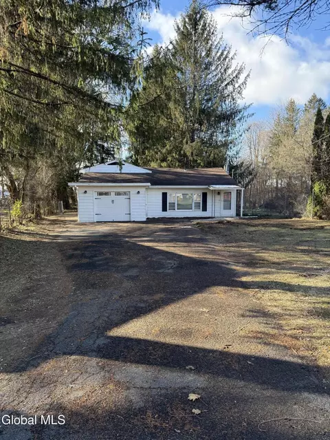 46 Consaul Rd, Albany, NY 12205