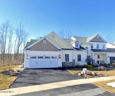 63 Lancaster Ct, Ballston Lake, NY 12019