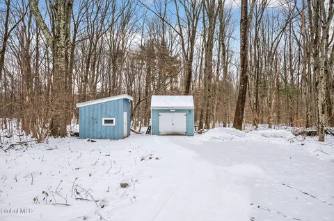 Exterior - 148 Appleton Rd, Rexford, NY 12148 photo 9 of 13