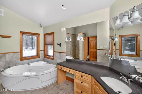 Bath - 148 Appleton Rd, Rexford, NY 12148 photo 6 of 12