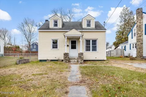 305 Ash St, Corinth, NY 12822
