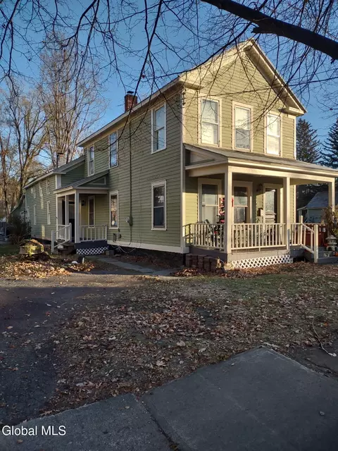 54 Salem St, Greenwich, NY 12834