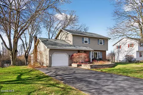 39 University St, Selkirk, NY 12158