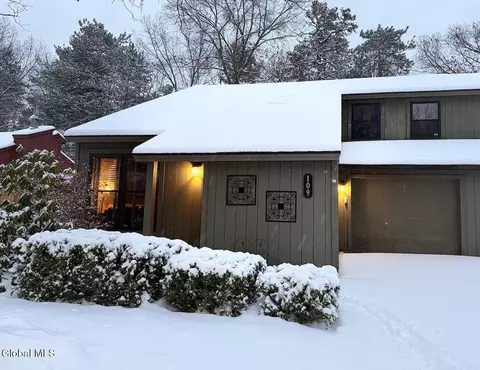 109 Thimbleberry Rd, Malta, NY 12020