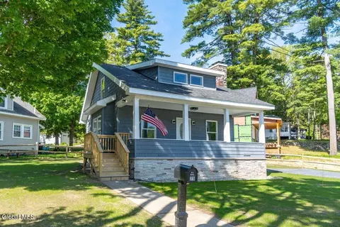 75 Mcgillis Ave, Lake George, NY 12845