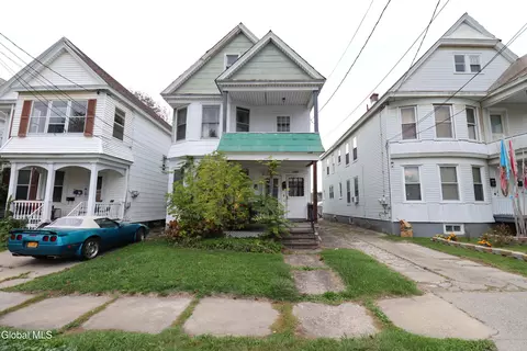 1723 Avenue B, Schenectady, NY 12308