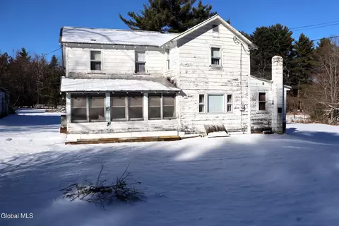 976 High St, Athol, NY 12810