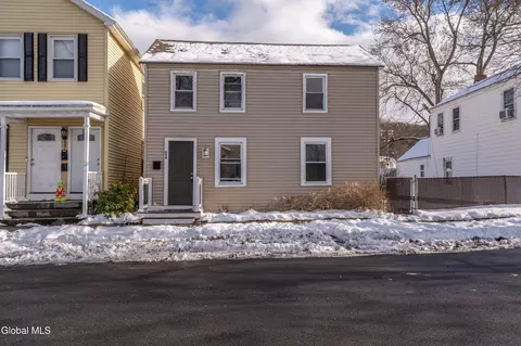 594 6th Ave, Troy, NY 12182