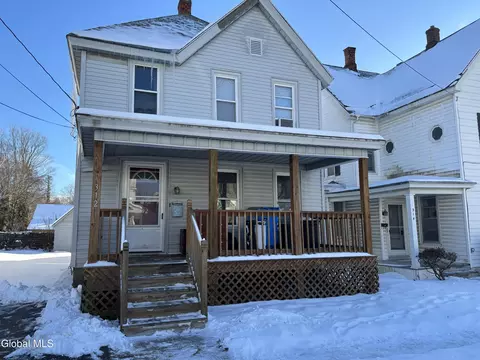 312 S Perry St, Johnstown, NY 12095