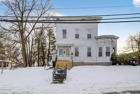 20 Mcelwain Ave, Cohoes, NY 12047