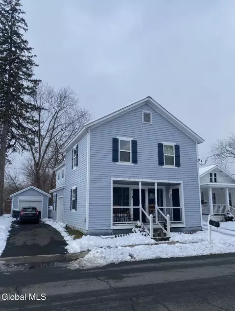 1 Elm St, Nassau, NY 12123