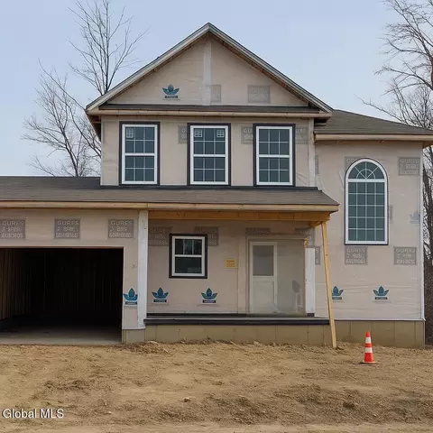67 Lancaster Ct, Ballston Lake, NY 12019