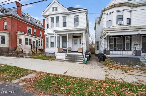 512 16th St, Watervliet, NY 12189