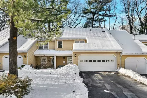 50 Old Coach Rd, Clifton Park, NY 12065