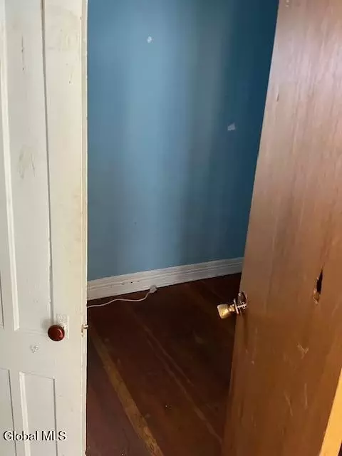 Bedroom - 102 Degraff St, Schenectady, NY 12308 photo 3 of 4