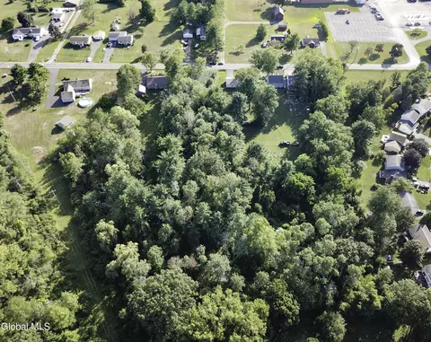 L33 Elm Ave East, Selkirk, NY 12158