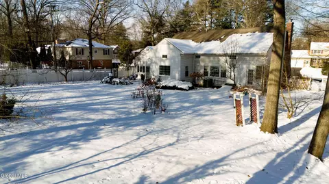Exterior - 834 Jamaica Rd, Schenectady, NY 12309 photo 17 of 17