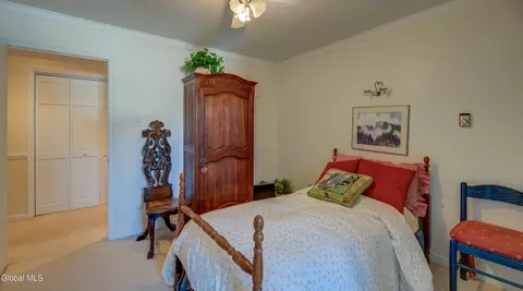 Bedroom - 834 Jamaica Rd, Schenectady, NY 12309 photo 8 of 10