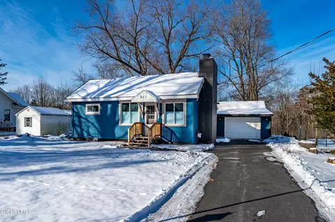 983 Us Route 9w, Selkirk, NY 12158