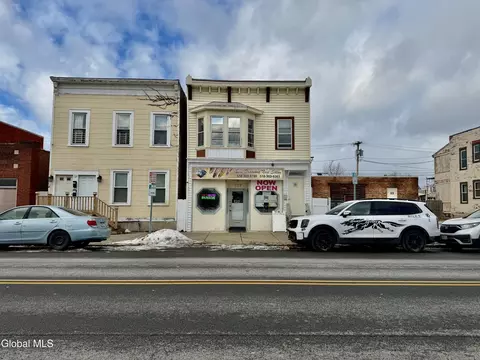 327 5th Ave, Troy, NY 12182