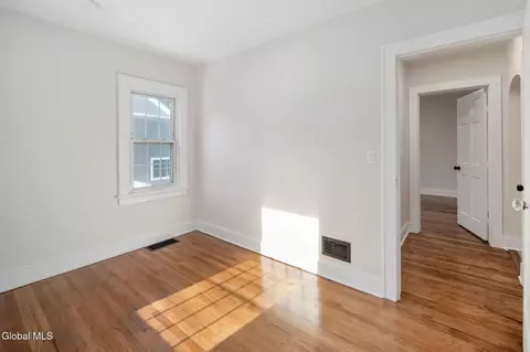 27 Plank Rd, Troy, NY 12182 photo 32