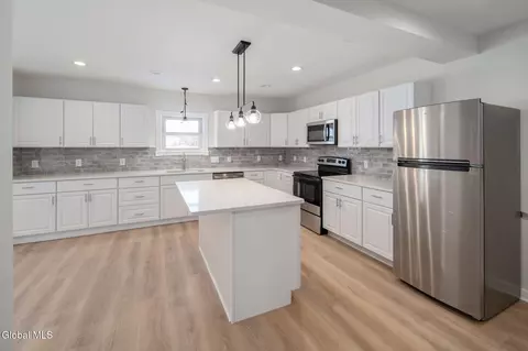 27 Plank Rd, Troy, NY 12182 photo 9