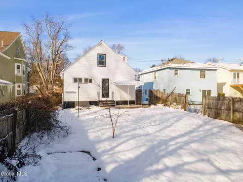 152 Chiswell Rd, Schenectady, NY 12304 photo 5
