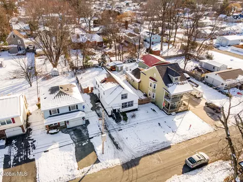 152 Chiswell Rd, Schenectady, NY 12304 photo 8