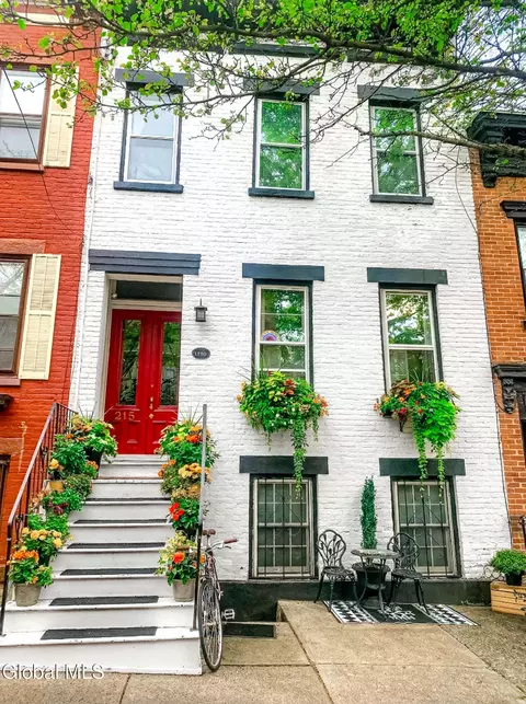 215 Jay St, Albany, NY 12210