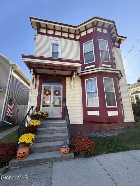1010 24th St, Watervliet, NY 12189