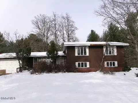 1958 Putnam Rd, Schenectady, NY 12306