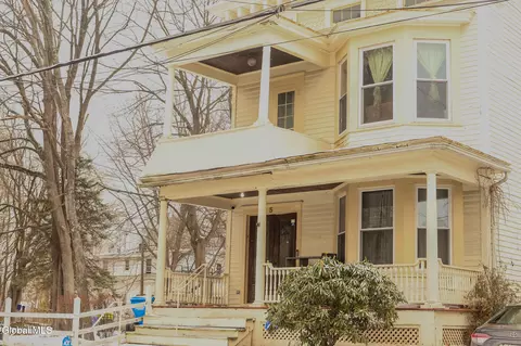 5 Moore St, Albany, NY 12202
