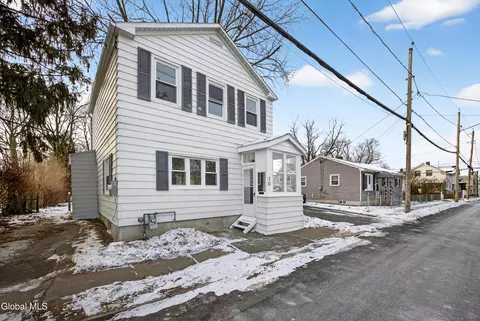 70 Fowler Ave, Rensselaer, NY 12144