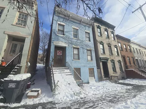 147 Clinton Ave, Albany, NY 12210