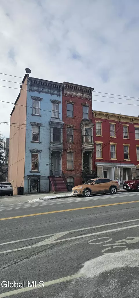 44 Clinton Ave, Albany, NY 12210