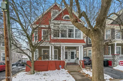 152 Elmer Ave, Schenectady, NY 12308
