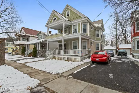 154 Elmer Ave, Schenectady, NY 12308