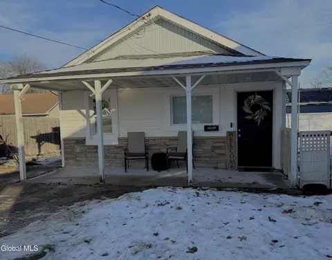 1872 Stuart St, Schenectady, NY 12303