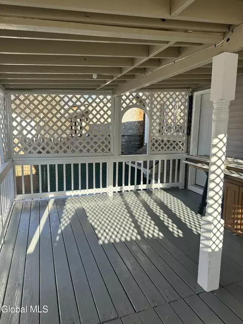 Exterior - 740 Hamilton St, Schenectady, NY 12307 photo 6 of 6