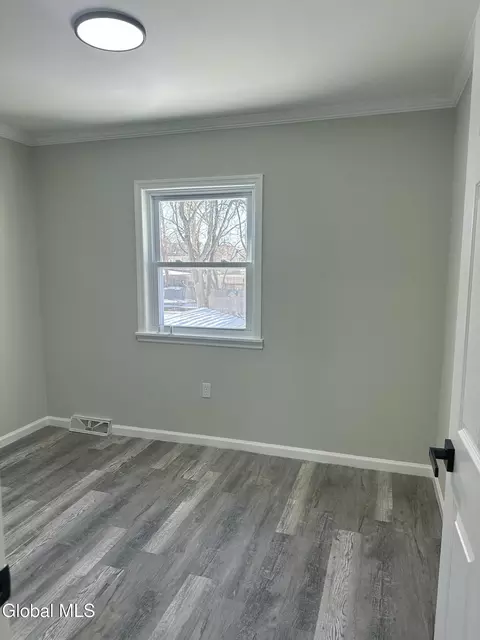 Bedroom - 740 Hamilton St, Schenectady, NY 12307 photo 2 of 3