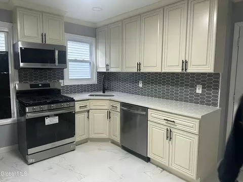 Kitchen - 740 Hamilton St, Schenectady, NY 12307 photo 2 of 5