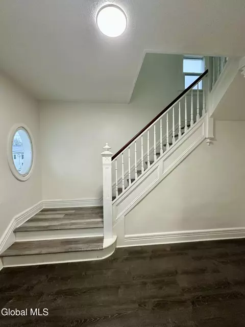 Entry Way - 421 Summit Ave, Schenectady, NY 12307 photo 1 of 2