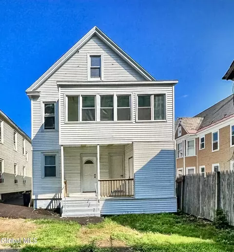 Exterior - 421 Summit Ave, Schenectady, NY 12307 photo 5 of 5