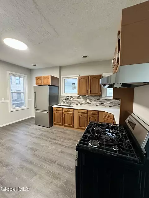 Kitchen - 421 Summit Ave, Schenectady, NY 12307 photo 6 of 6